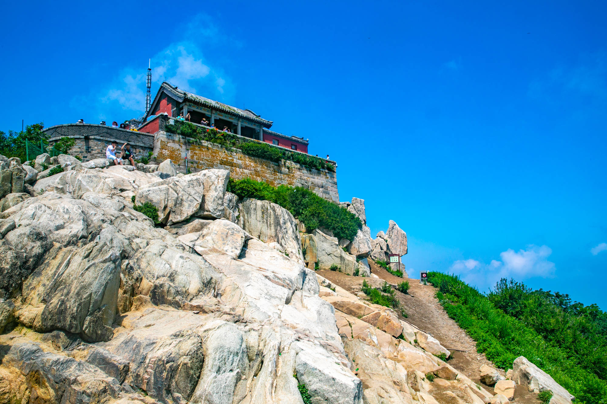 东岳泰山在哪